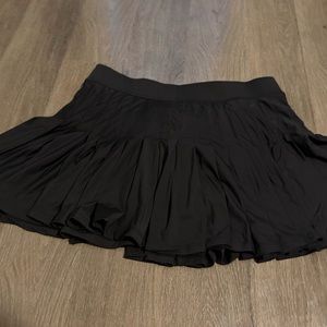 Women’s pleated active skort